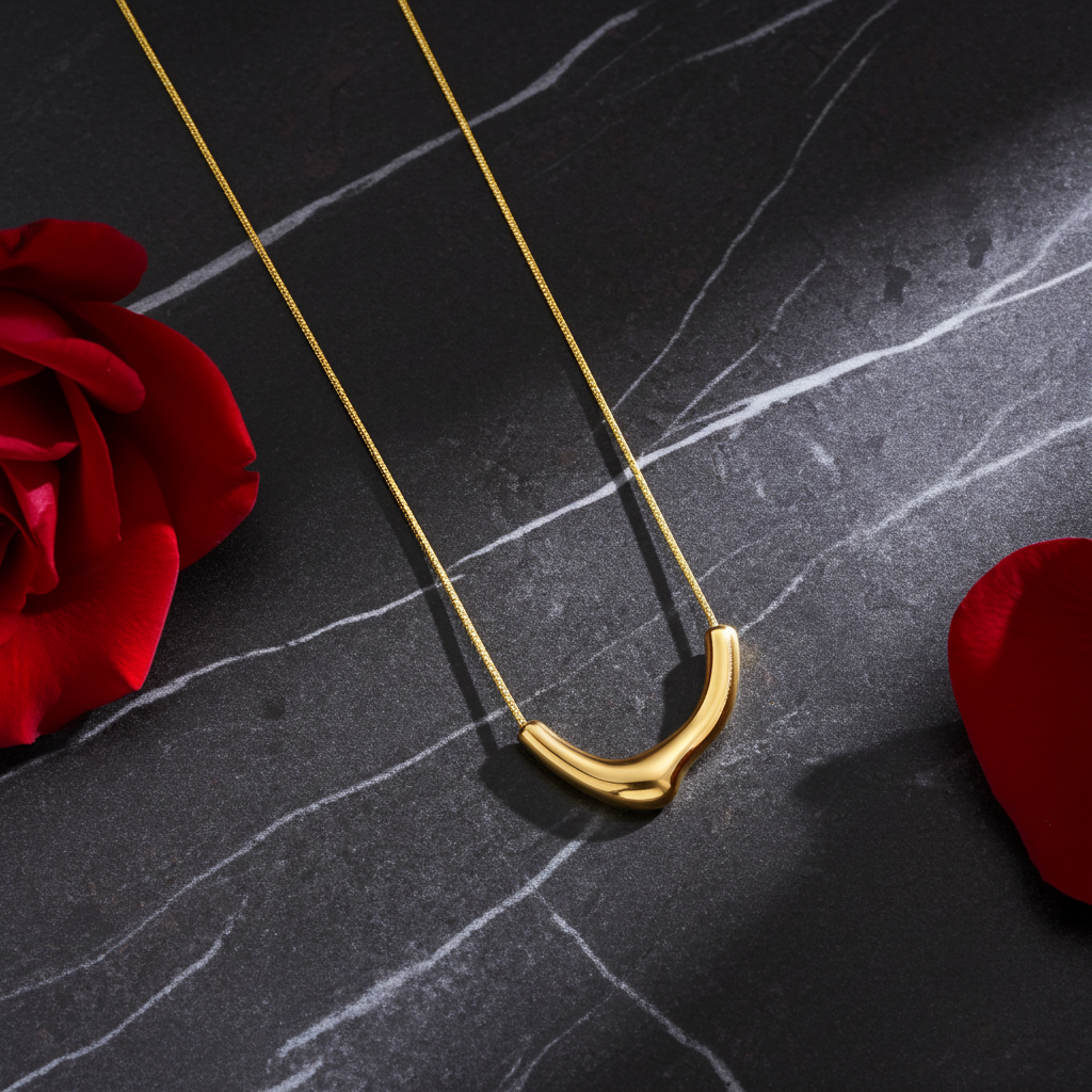 Curve Statement Necklace