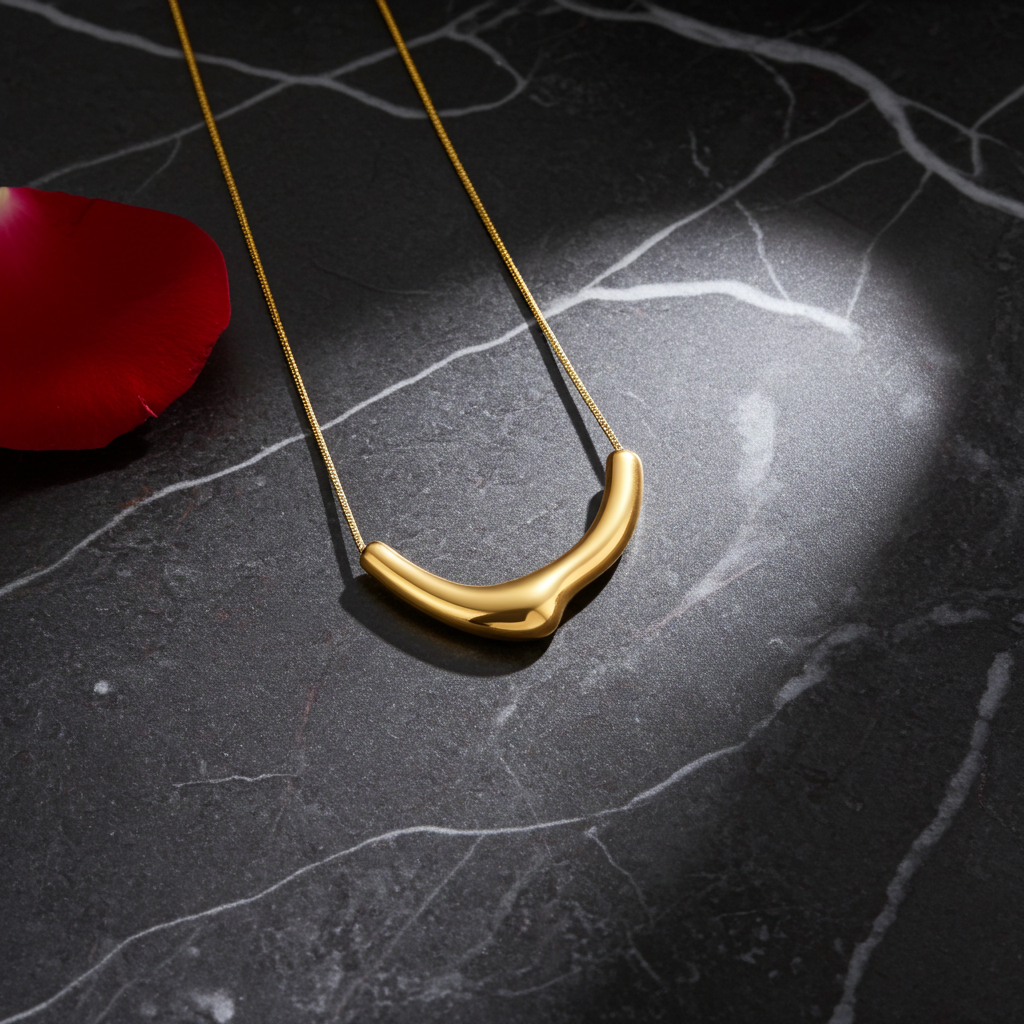 Curve Statement Necklace