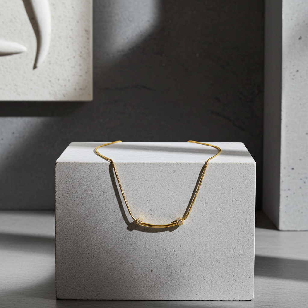 Curved Spark Bar Necklace